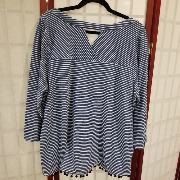 Pom Pom trim striped top. Size 3X - Picture 2 of 5